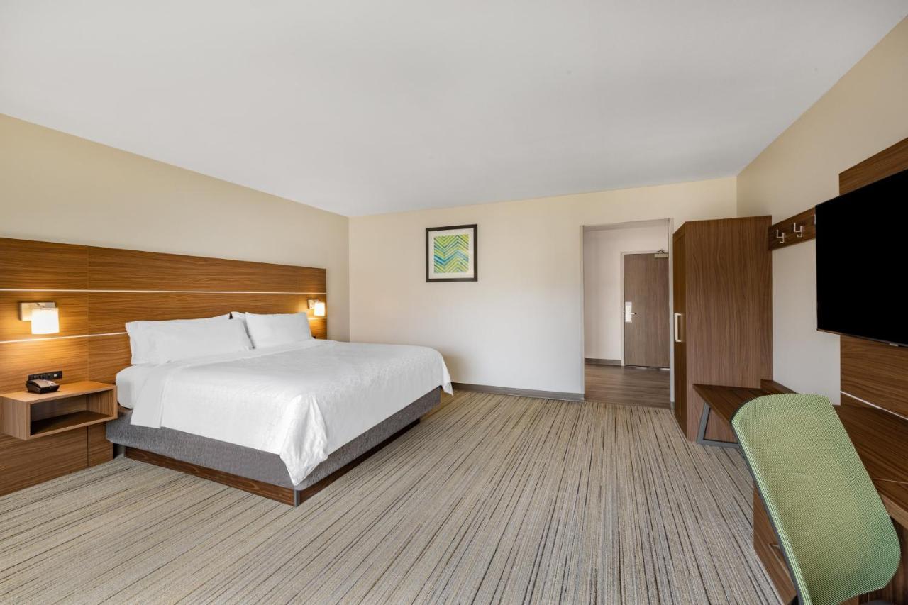 Holiday Inn Express & Suites - Lincoln Downtown By Ihg Exterior photo